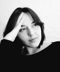 Ana Kolar Portät schwarz weiß.jpg