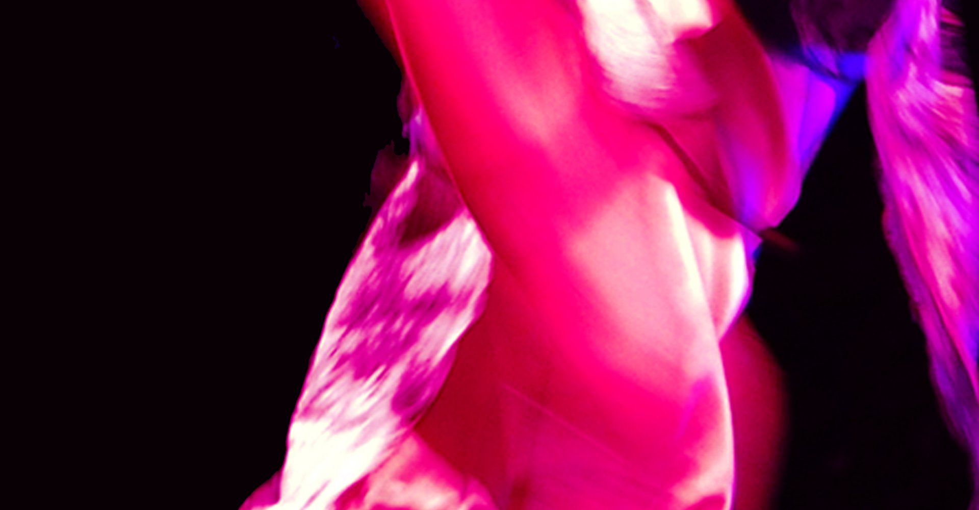 Bewegung_Ausschnitt_Anna.Scheer_Copyright_Marion_Coers.jpg
